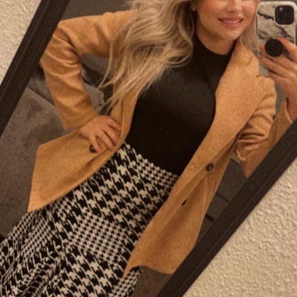 Classic Beige Solid Double Breasted Minimalist Pea Coat Jacket - Picture 11 of 13